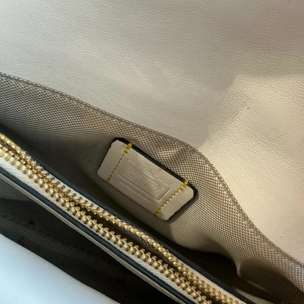 Coach Tabby Cream Quilted Leather Bronze Gold Harware Shoulder Bag Purse - Picture 14 of 16